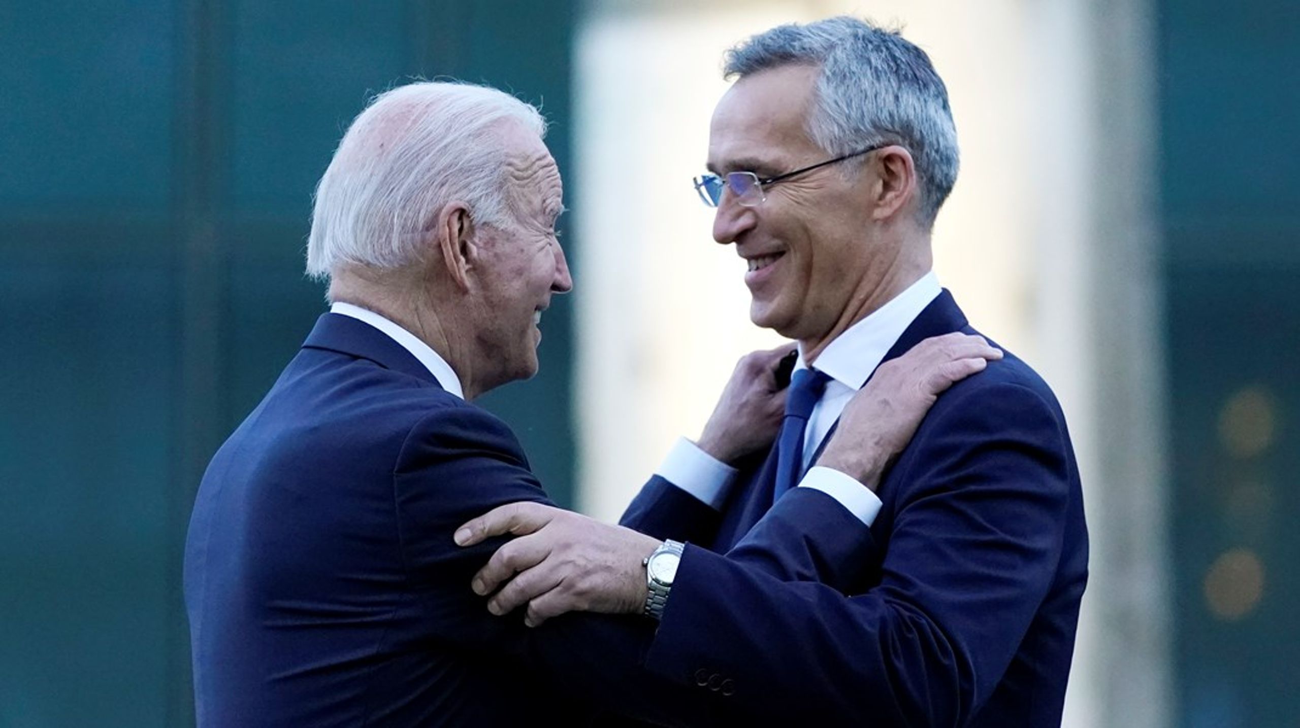 President Joe Biden and Natos generalsekreterare&nbsp;Jens Stoltenberg möttes vid Natos huvudkvarter i Bryssel på måndagen.