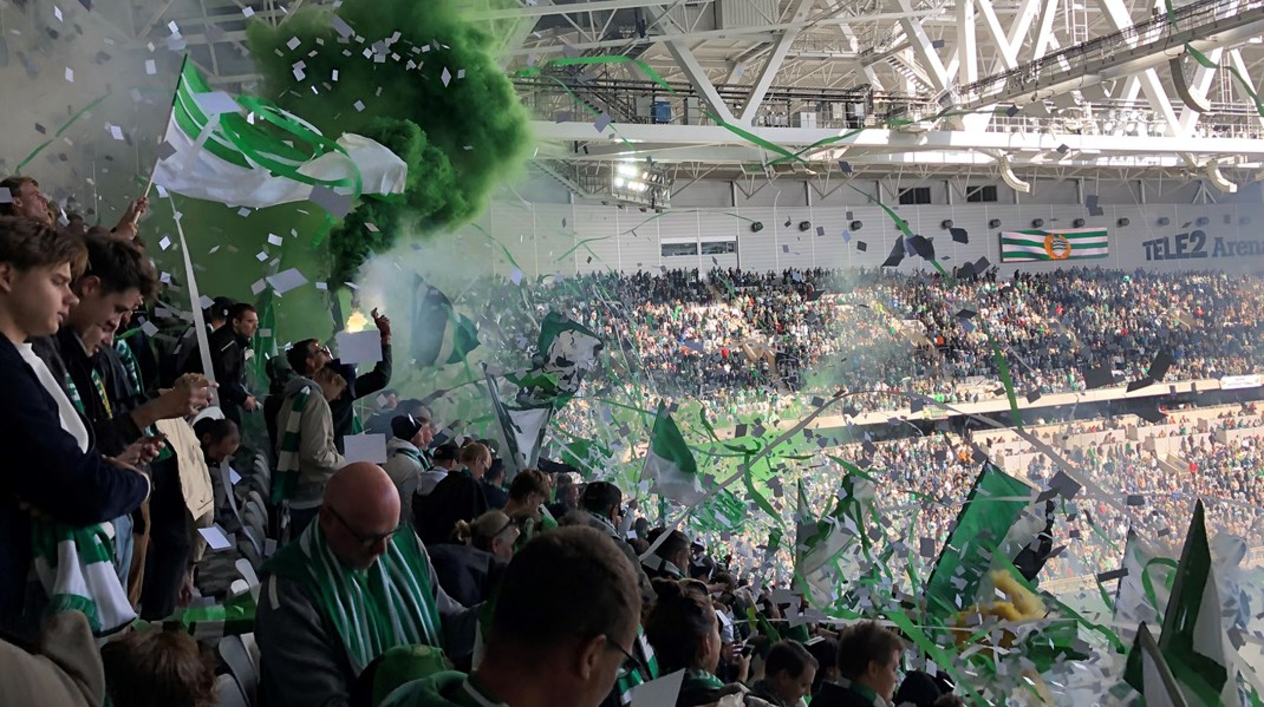 Längtan till läktaren har varit stor för många. Nu tas snart publiktaket bort och det är fritt fram för supportrar. Bilden är från en av Hammarby IF:s hemmamatcher.&nbsp;