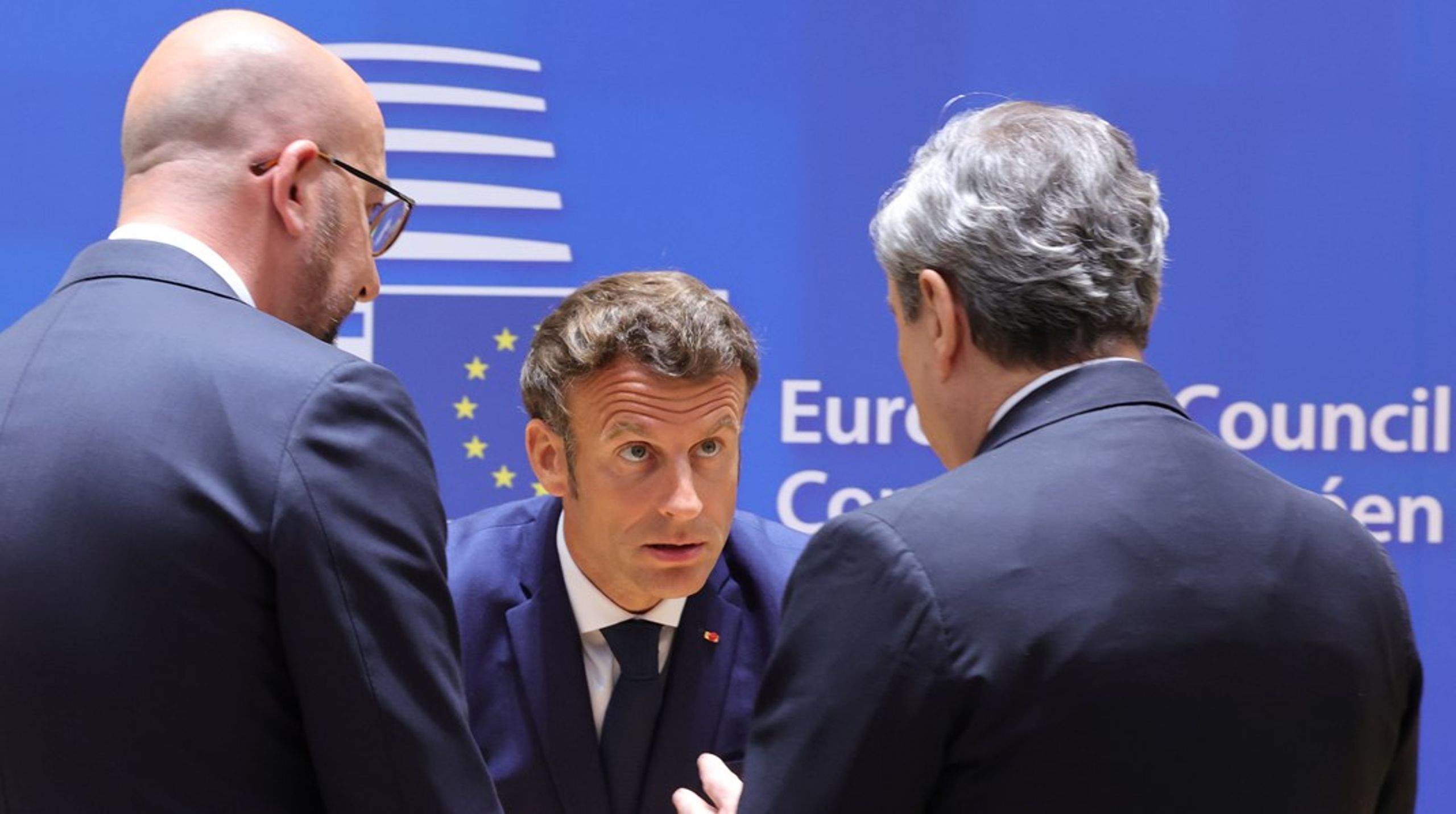 <span>Frankrikes president Emmanuel Macron, Europeiska rådets ordförande Charles Michel och Italiens premiärminister Mario Draghi vid det extrainsatta EU-toppmötet på måndagen.<br></span>