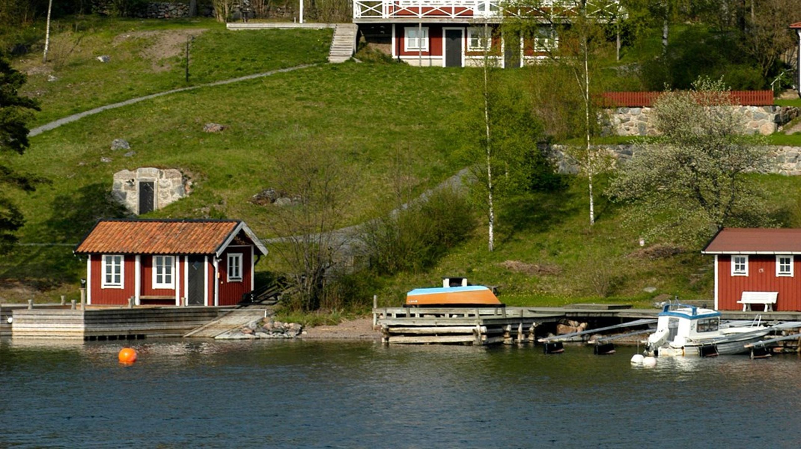 Regeringens förslag om ändrade strandskyddsregler stupade i riksdagen.