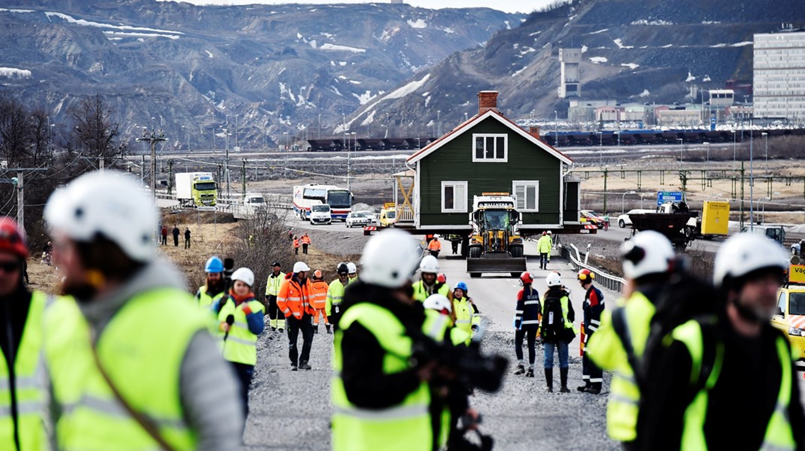 Kiruna ska öka antalet invånare med 2 500 till 2030 för att möta efterfrågan från de efterfrågan som industrisatsningarna innebär. Att staden samtidigt ska flyttas sätter dubbel press på kommunens budget.&nbsp;