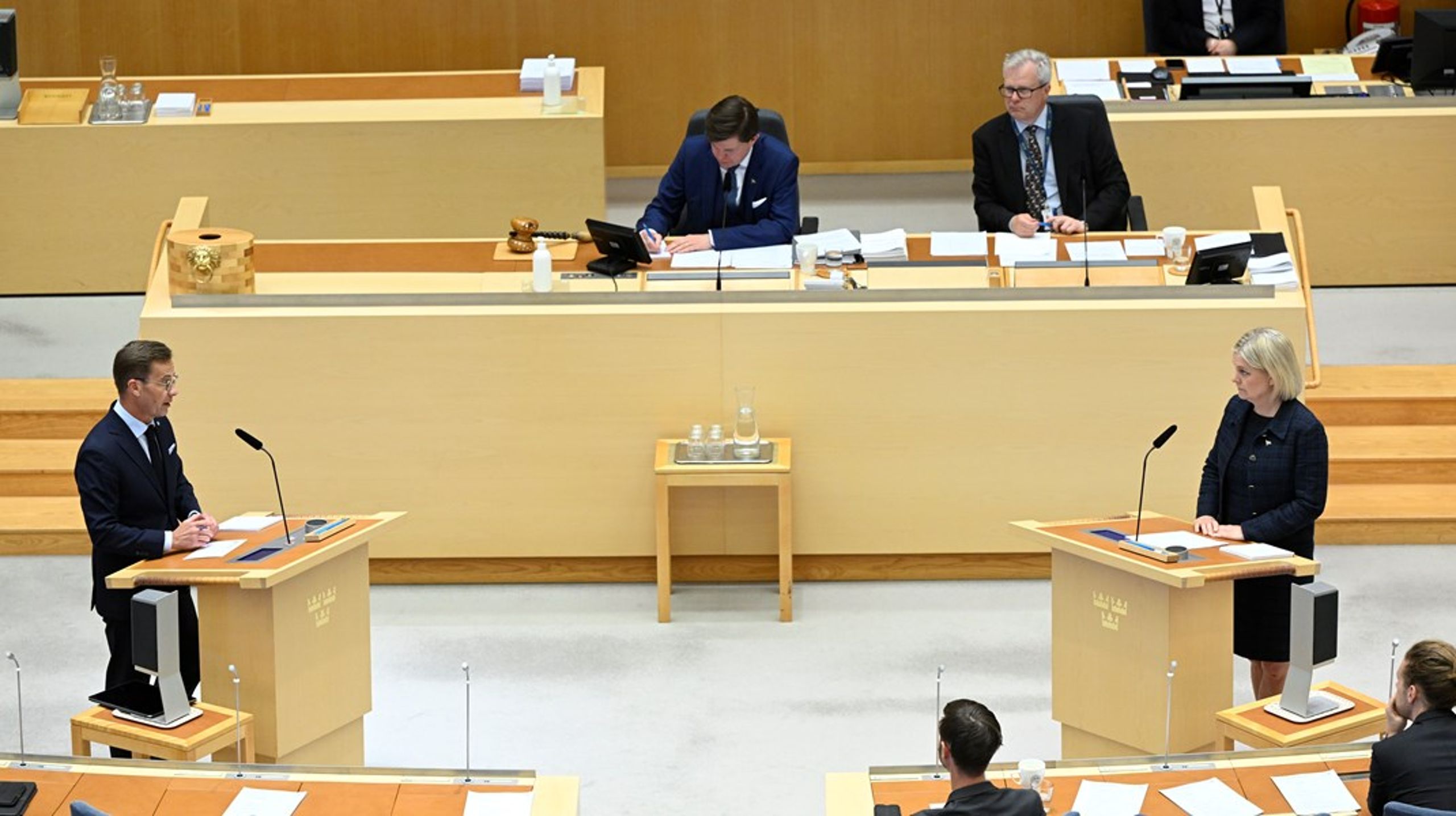 Senast statsministern och oppositionsledaren Magdalena Andersson (S) möttes i en riksdagsdebatt var i mitten av juni.