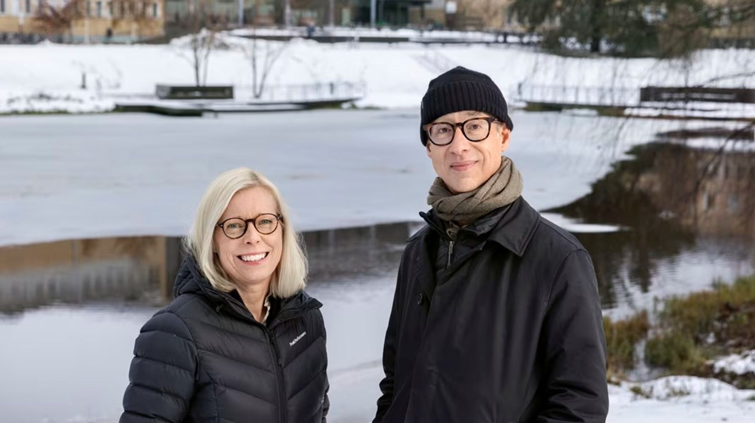 Avgående rektor Sofia Lundberg tillsammans med&nbsp;nya rektorn Mats Bergman.