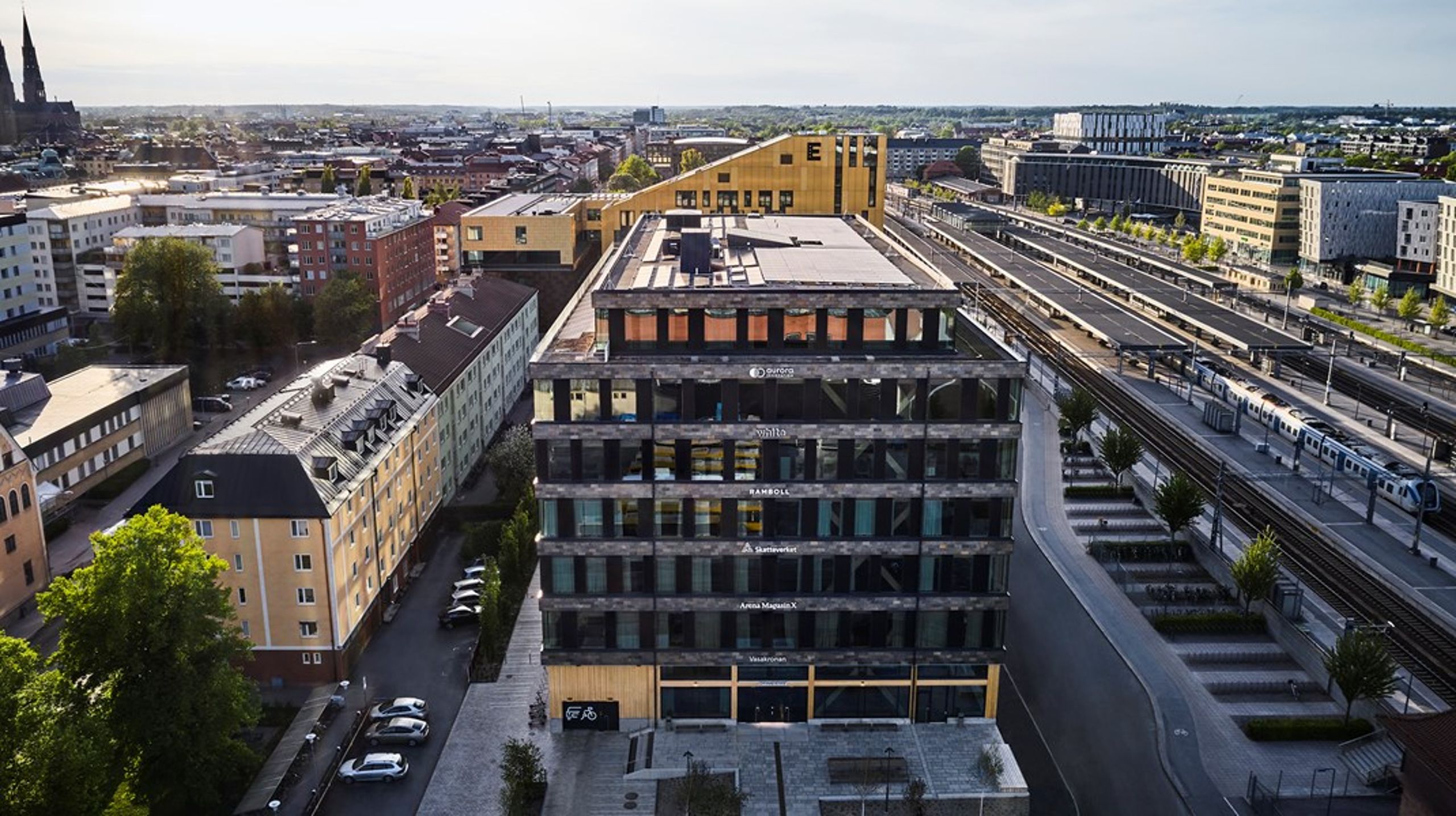 Magasin X, Vasakronan, i Uppsala prisades som årets&nbsp;LEED-byggnad/projekt vid årets Sweden Green Building Award.&nbsp;Bland annat skriver juryn att projektet ”visar att hållbarhet och högklassig arkitektur kan gå hand i hand”.&nbsp;<br><br>