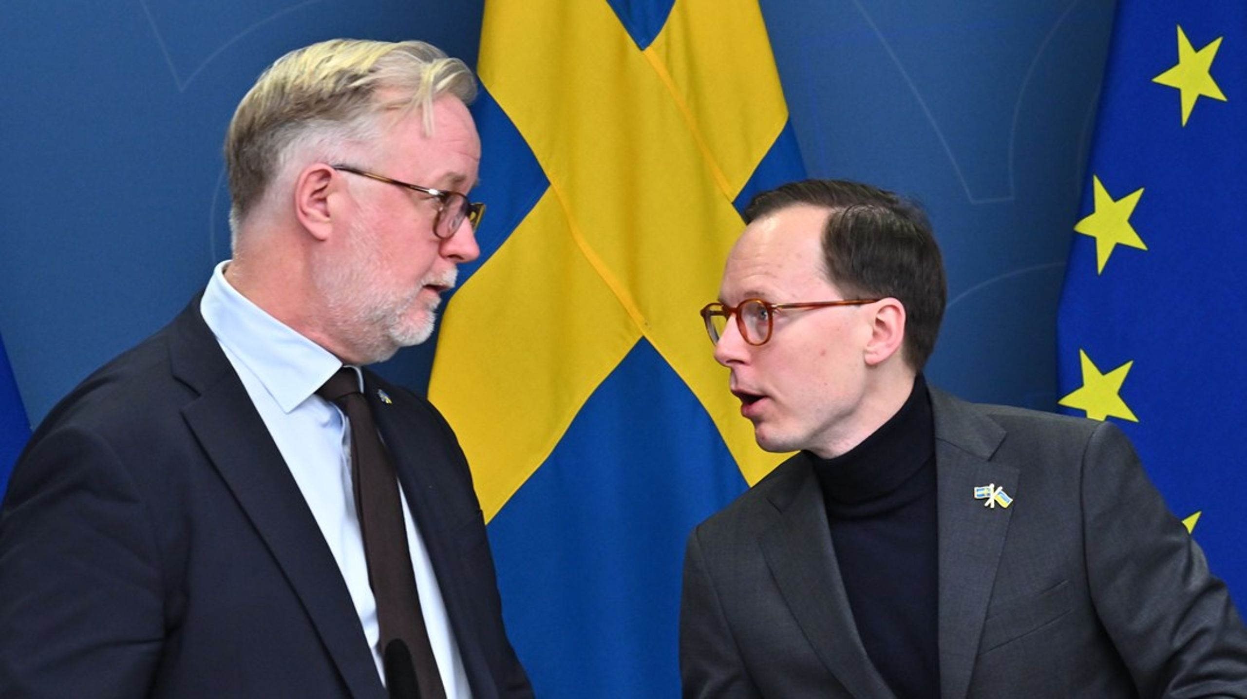 Arbetsmarknadsminister Johan Pehrson och utbildningsminister Mats Persson måste “sluta skillgissa” och fylla kompetensgapet, tycker debattören.