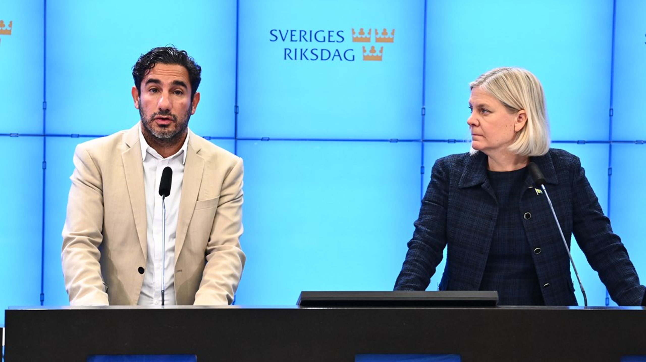 Ardalan Shekarabi (S) och Magdalena Andersson (S) vill se snabbare åtgärder från regeringen mot ungdomskriminaliteten.