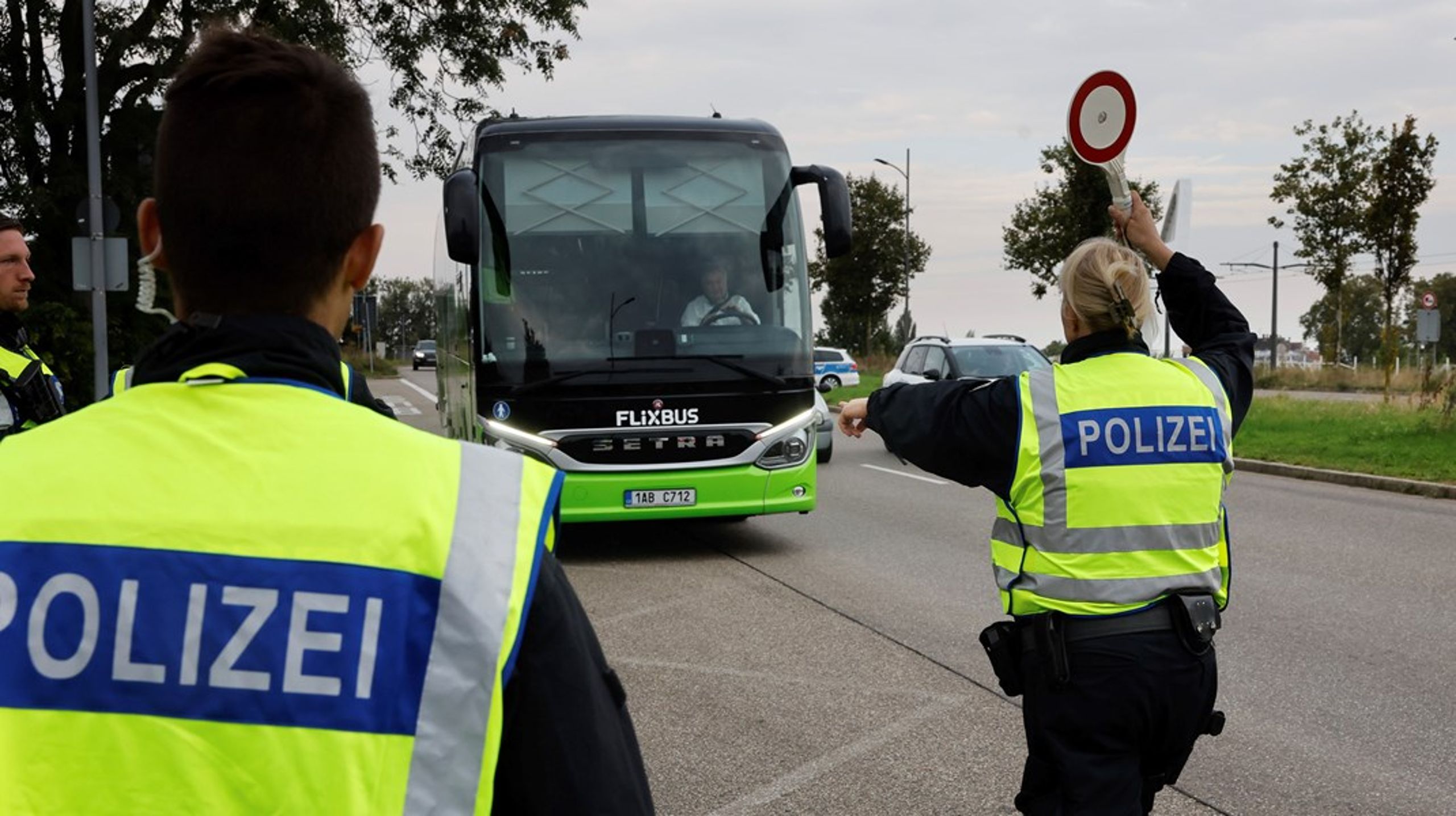 Tyskland gränsar till nio andra europeiska länder. Alla påverkas av den nya gränskontrollen.