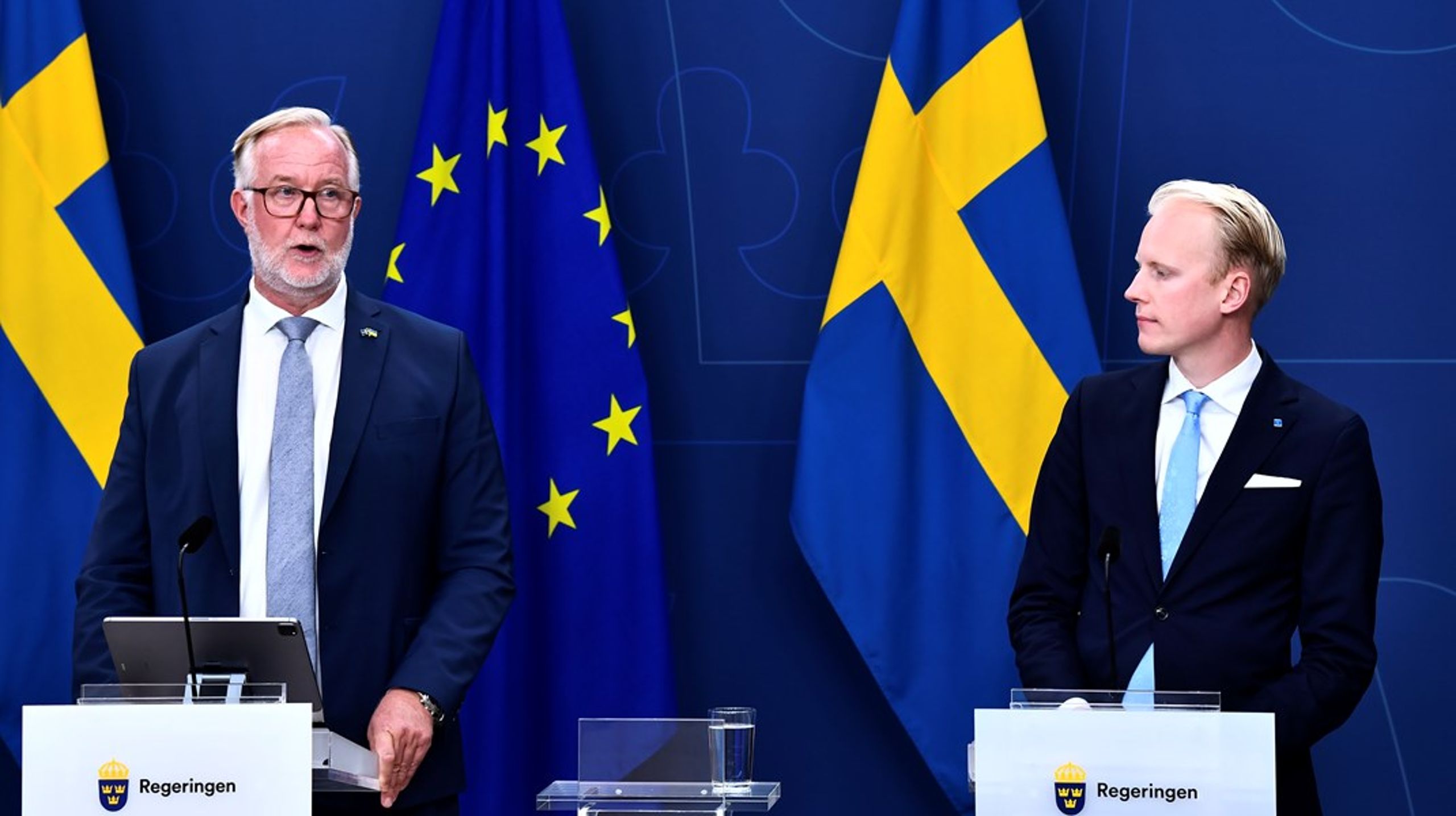 Utbildningsminister Johan Pehrson (L) presenterade tillsammans med&nbsp;Mathias Bengtsson (KD), kulturminister Parisa Liljestrand (M) och Patrick Reslow (SD) budgetsatsningar på skolan.