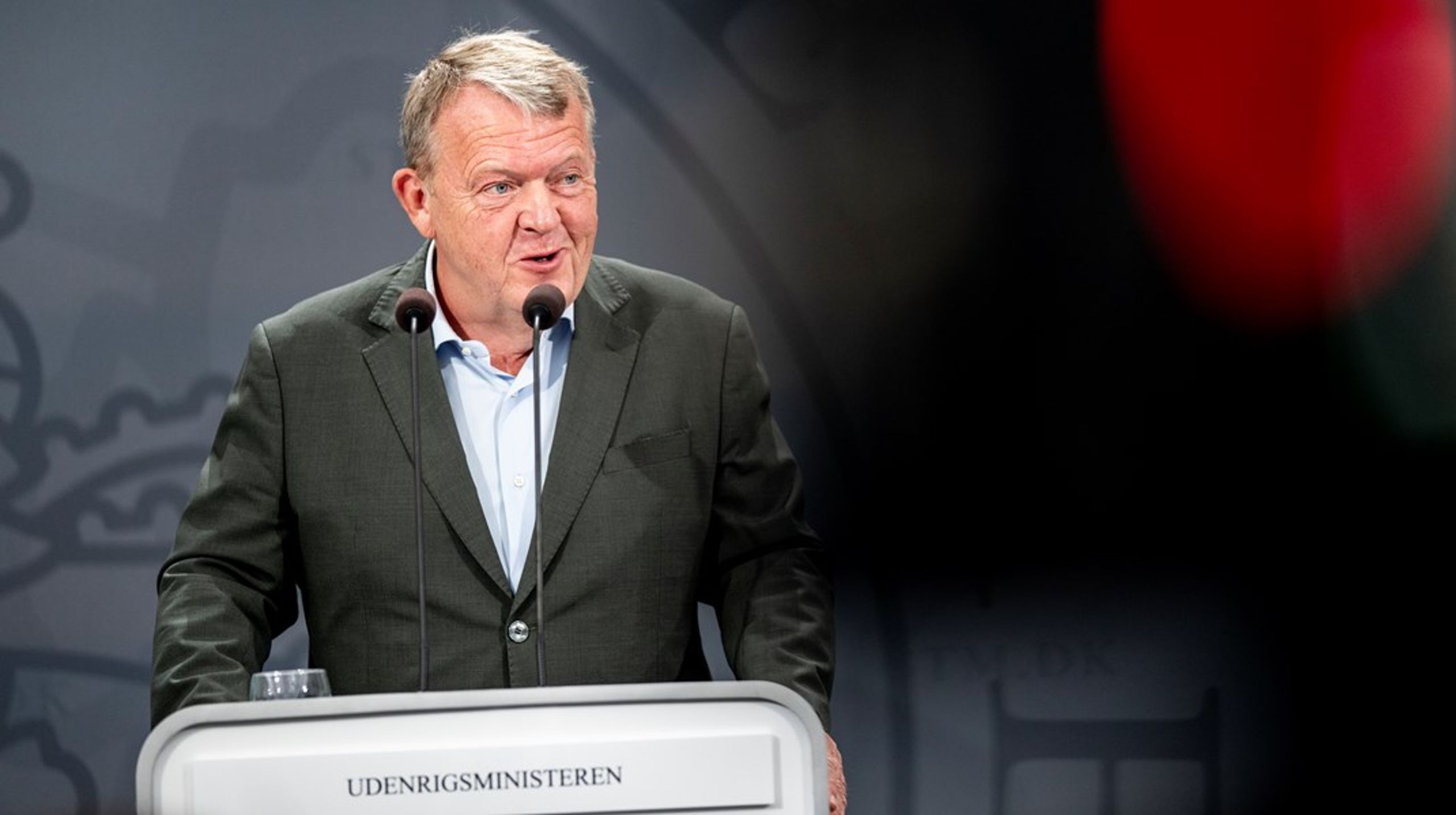 Danmarks tidigare statsminister Lars Løkke Rasmussen, numera utrikesminister, släpper inte målet om en politiskt tillsatt ambassadör. Men än så länge har ingen tackat ja.&nbsp;