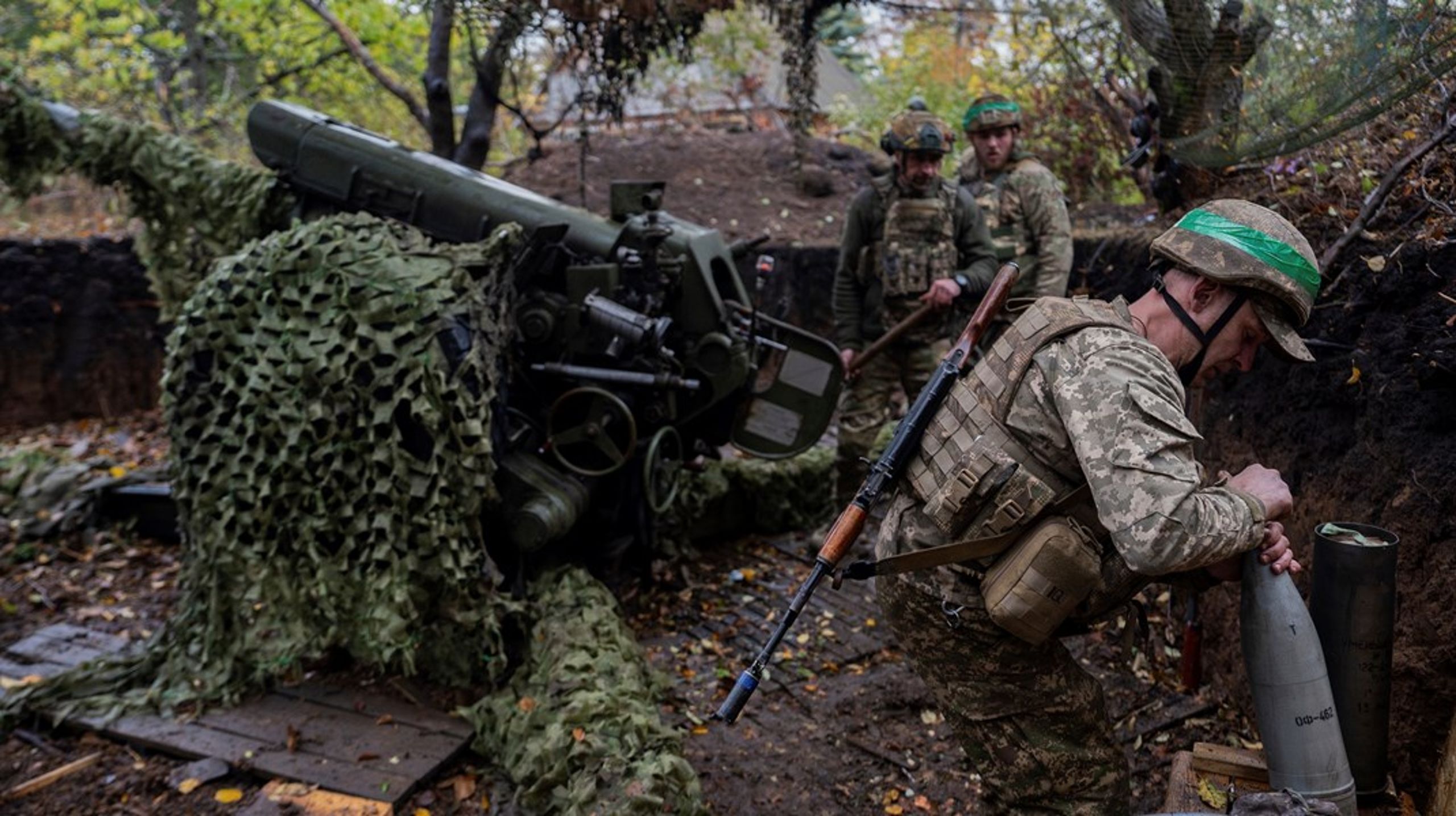 Kriget i Ukraina har visat hur teknisk innovation har accelererat till att bli en integrerad del av modern krigföring, skriver debattörerna.